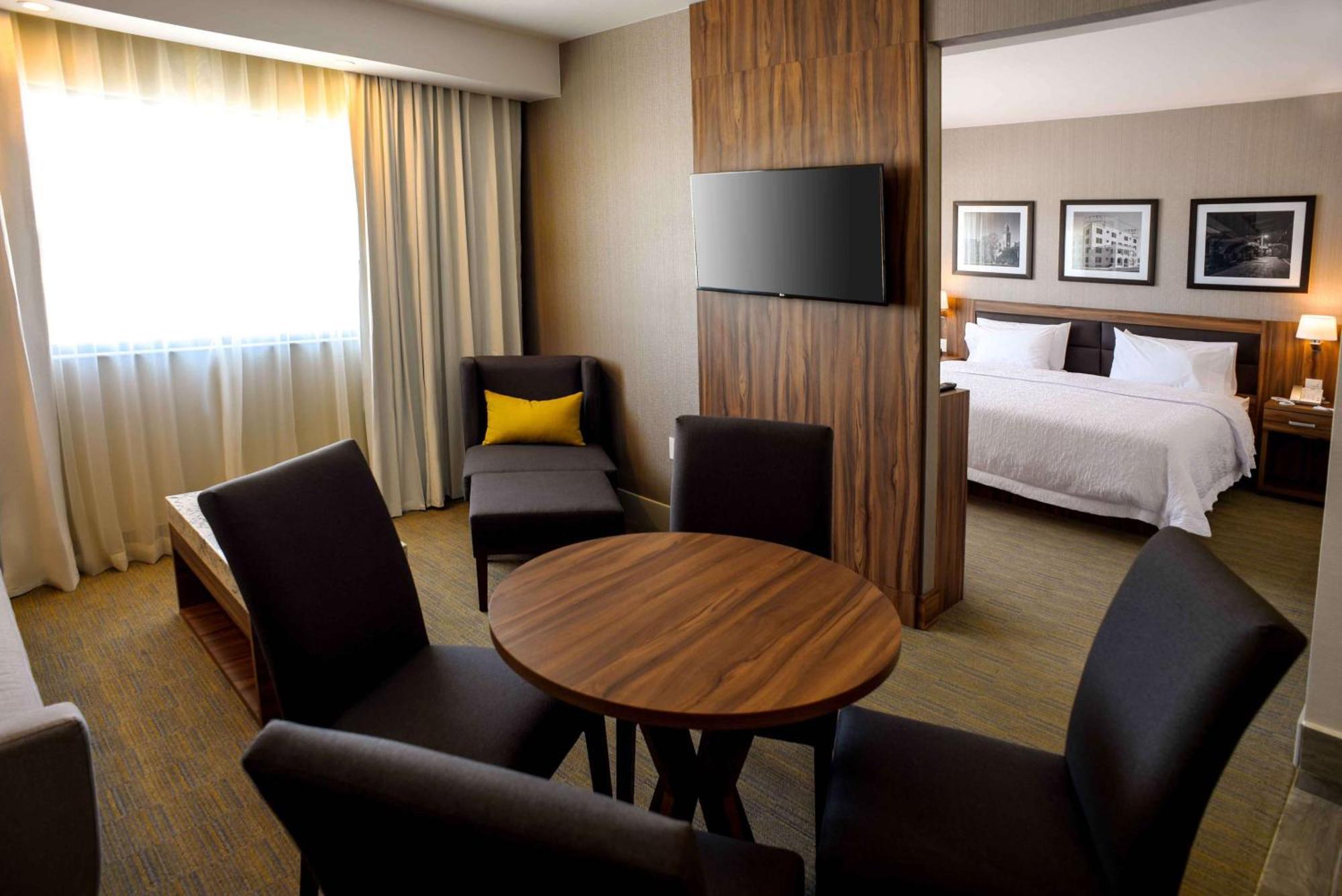 Hampton Inn Пьедрас-Неграс Экстерьер фото